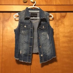 Maurice’s jean vest